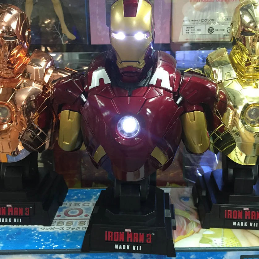 

Iron Man 3 MARK VII 1/4 Scale Limited Edition Collectible Bust Figure Model Toy with LED Light 23cm Sculpture for Home Decor