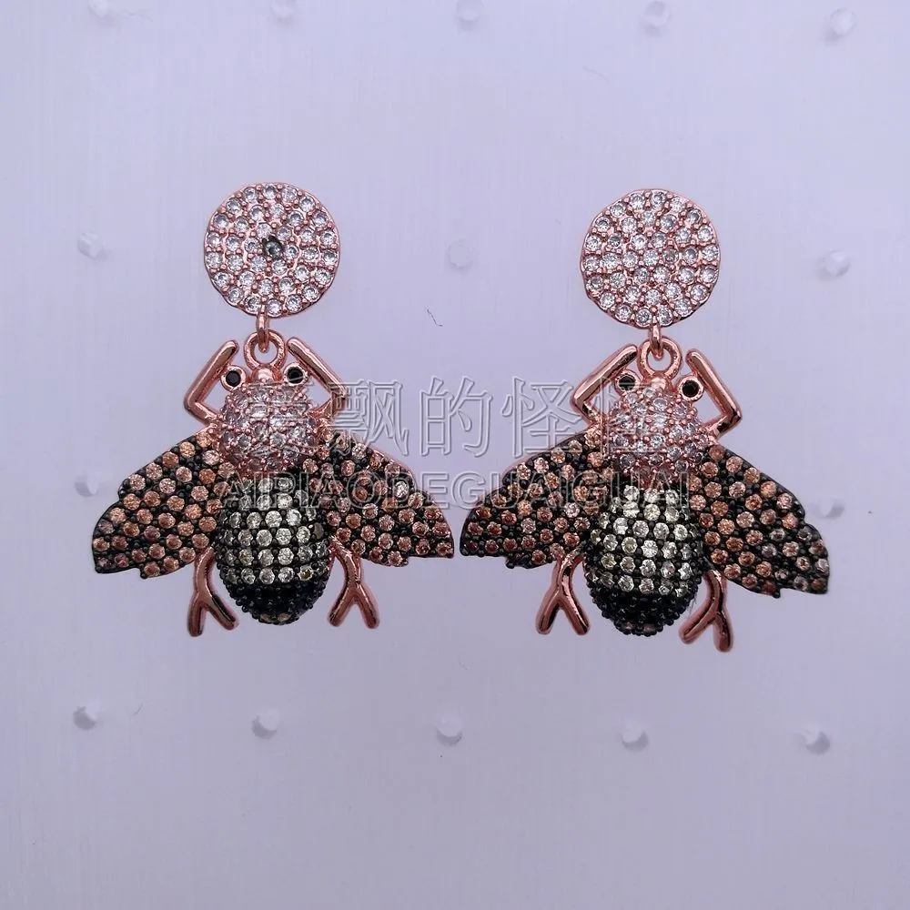 Для женщин Cz Micro Pave Пчелы серьги в форме капель для Ювелирные изделия дизайн