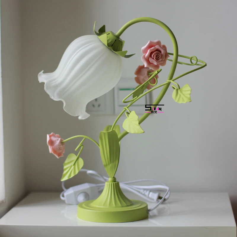 rose table lamp
