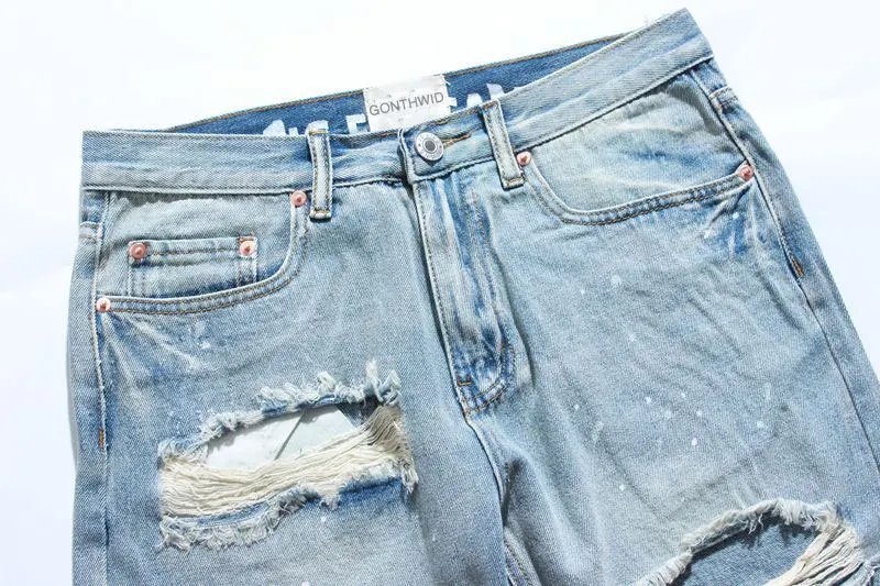 Justin-Bieber-Ripped-Denim-Shorts-3