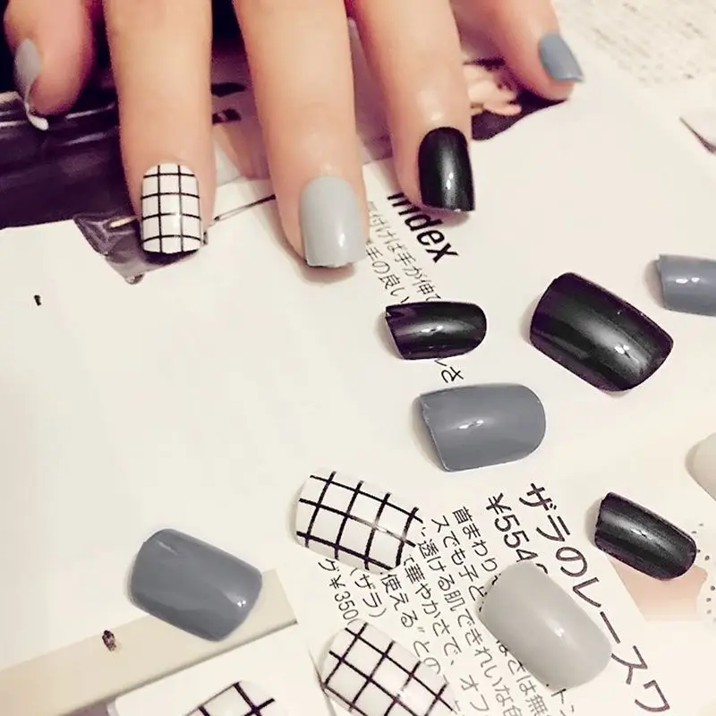 

24Pcs Shiny Black Grey False Nails Flat Top Acrylic Fake Nail Grid Patterns Press On Nail Manicure Tools Z118