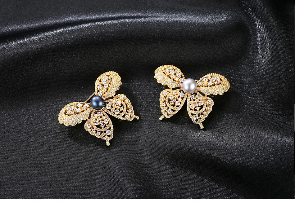 4490293738_1644834497