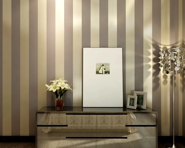 Dark Purple And Gold Striped Bedroom Wallpaper With Pearl