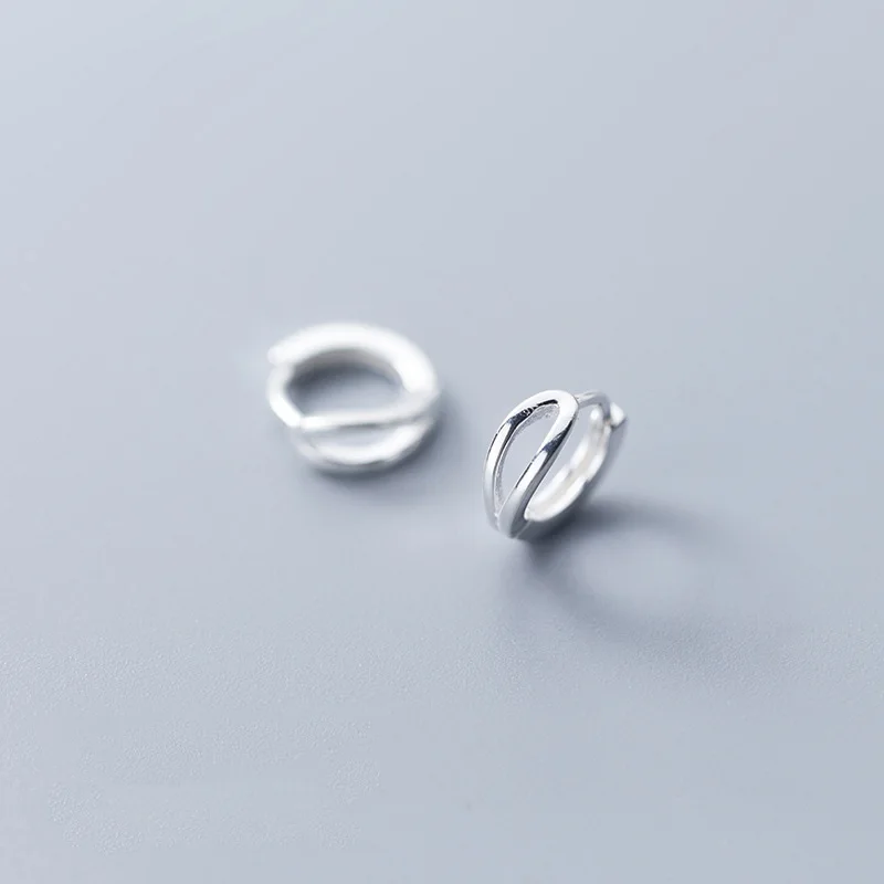 

WTLTC 925 Sterling Sliver Cartilage Hoop Earrings for Women Hollow Small Huggies Earring Tiny Hinged Hoops Earrings Sleepers