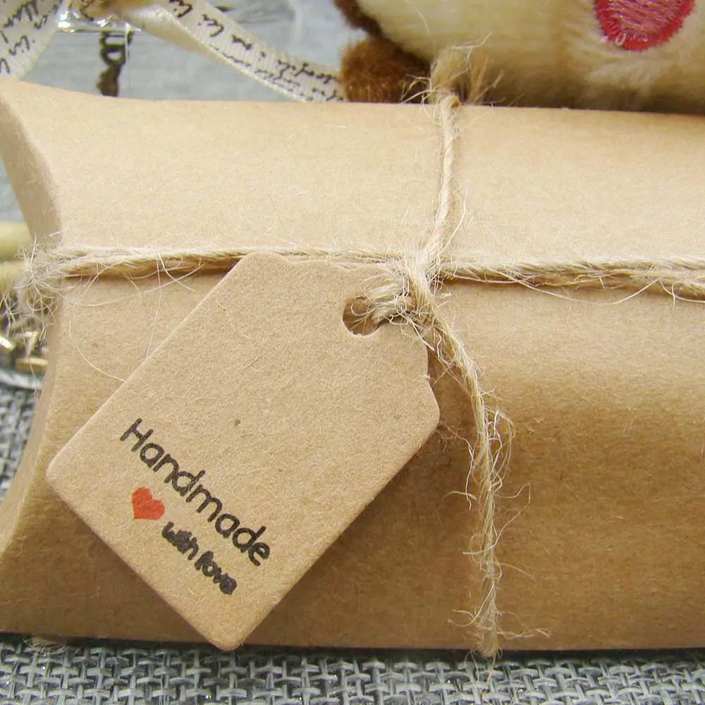 Подарки и упаковка. Мыло в красивой упаковке. Упаковано вручную. Упаковка натуральной косметики. Подарок в крафтовой бумаге.