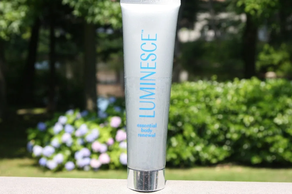 

JEUNESSE LUMINESCE ESSENTIAL BODY RENEWAL