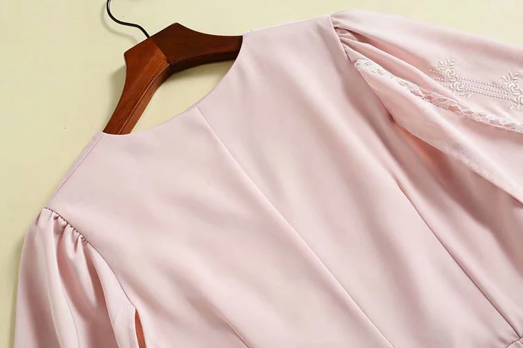 Женская одежда, элегантное женское платье с v-образным вырезом, высокой талией, разрезом, Расклешенным рукавом средней длины, плиссированное платье трапециевидной формы, белое кружевное платье с розовой вставкой