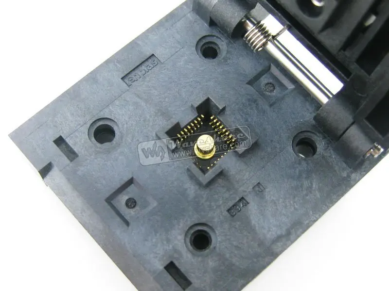 QFN-32(40)BT-0.5-02 QFN32 MLP32 MLF32 Enplas QFN 5x5 mm 0.5Pitch IC Test Burn-In Socket with Ground Pin