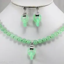 Натуральной True зеленый драгоценный камень ожерелье кулон серьги AAA штраф покрытием Свадебные широкими часы крылья королева