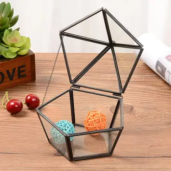 

Innovative Nordic Square Glass with Copper Edge Geometric Glass Jewelry Storage Box Wedding Ring Box Home Decoration Ornaments