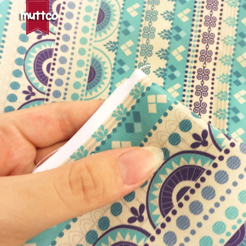 

Retailing high quality DIY sewing polyester fabric light blue and supple stout single-sided elegant printing peach skin fabric