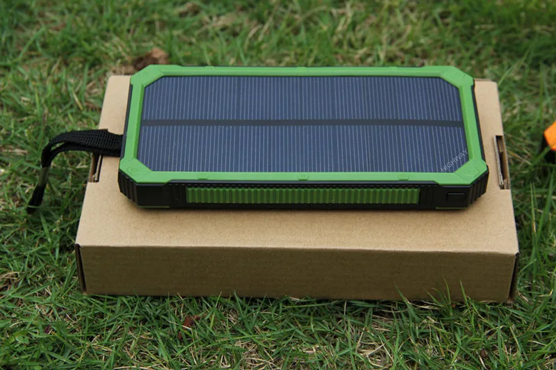 Мощность зеленый брелок мини Мощность Bank 15000 мАч фестиваль подарок солнечных батарей Зарядное устройство солнечный Батарея Bank для мобильного телефона