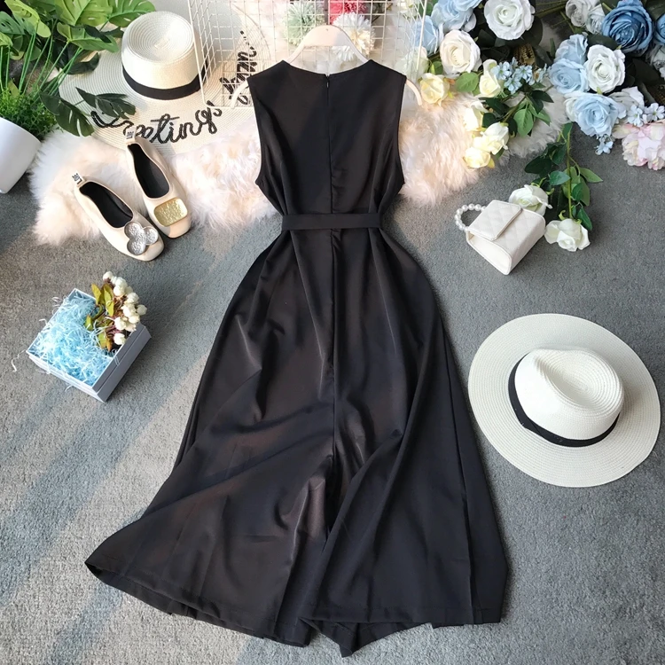 

2019 new fashion women's rompers Summer temperament round neck solid color belt jumpsuit high waist slimming wide leg
