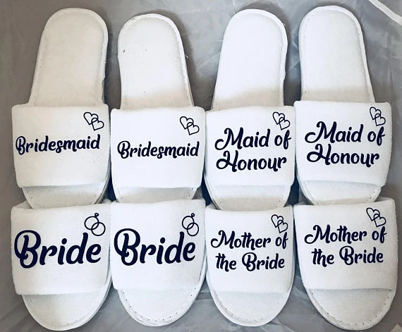 gifts from maid of honor to bridesmaids