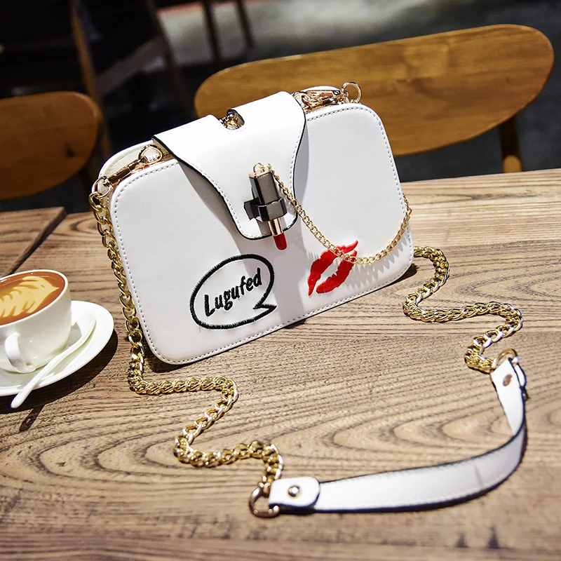 

MAGGIE'S WALKER Summer Shoulder Bag 2017 New Female Embroidery Han Edition of Individual Character Vogue Bag