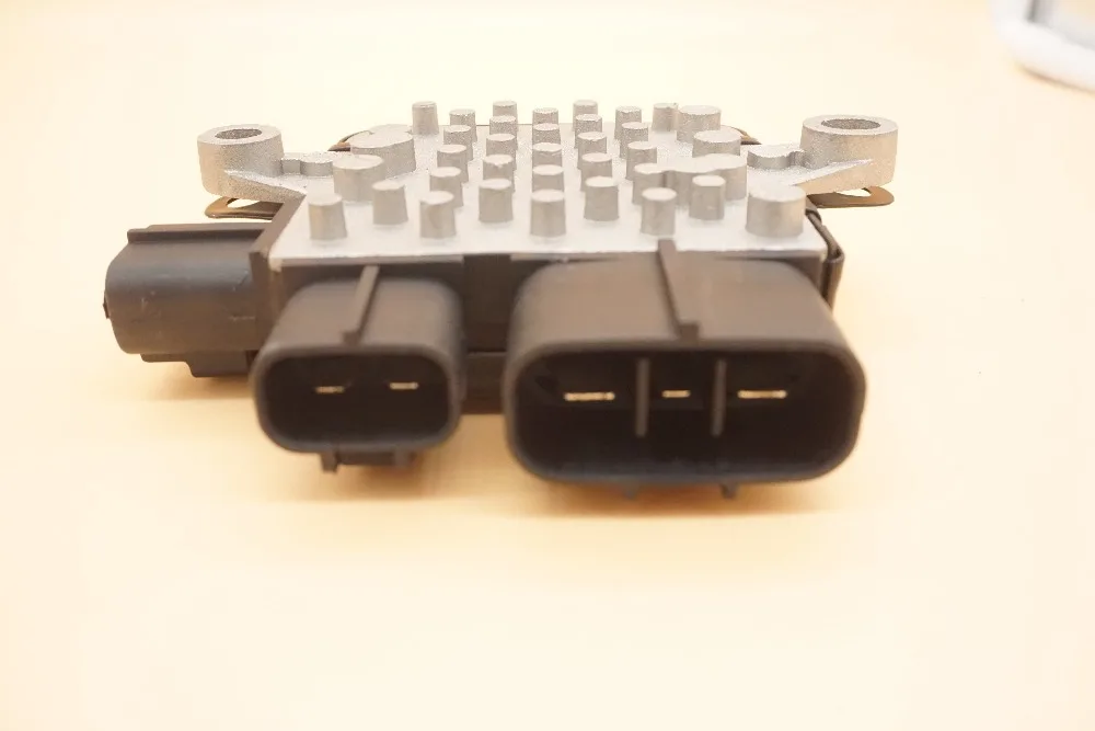 RADIATOR FAN CONTROLLER MODULE for NISSAN JUKE ALTIMA VERSA LEAF