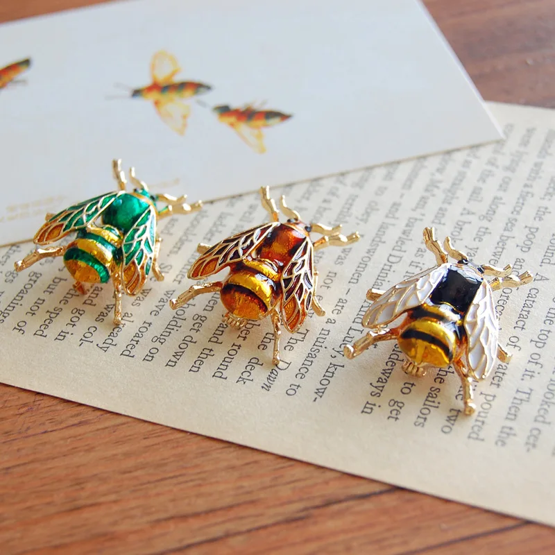 

Vintage Glaze Metal Insect Bee Brooch Pin Button Badge Pin Cloth Jean Decorations Women Exquisite Jewelry Accessory For Women