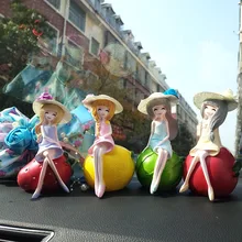 Мультяшные фрукты из смолы, фигурка девушки, Автомобильные украшения для интерьера, кукольные игрушки, украшение для автомобиля, аксессуары