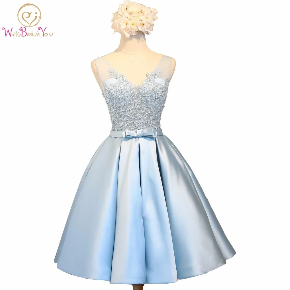 

Walk Beside You Blue Prom Dresses with Lace Applique Transparent Deep V-neck Knee Length Evening Vestido Formatura Graduation