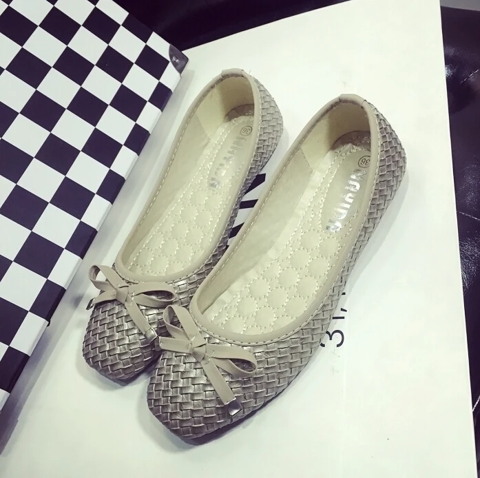 

Hot's Best selling bow flat shoes large size Ballet shoes with a knitted uppers soft bottom flats heels for women size35-41