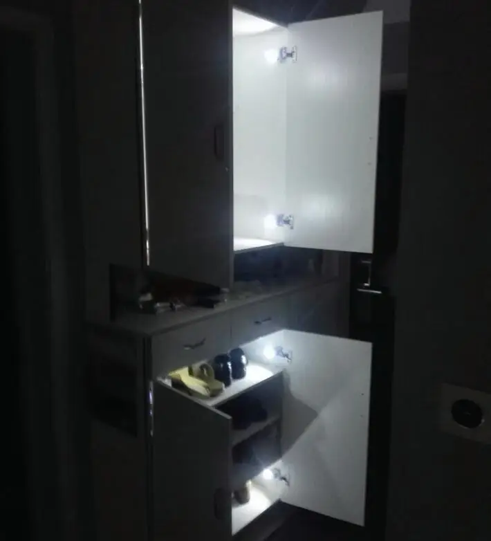 50 шт. универсальная светодиодная подсветка под шкаф внутренняя шарнирная лампа Шкаф сенсор светильник домашний кухонный ночной Светильник