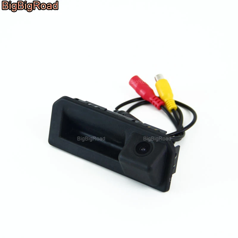 

BigBigRoad Car Trunk Handle Rear View Backup Reverse Camera For Audi A3 S3 RS3 A4 A4L S4 RS4 8W / SEAT Leon MK3 5F 2013 -2017