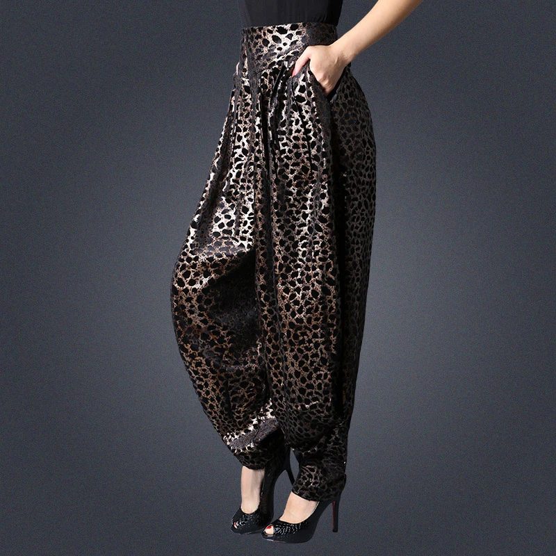 

2018 summer runway leisure harem glare high waist loose leopard wide leg pants lady clothing leopard retro trousers size -3XL