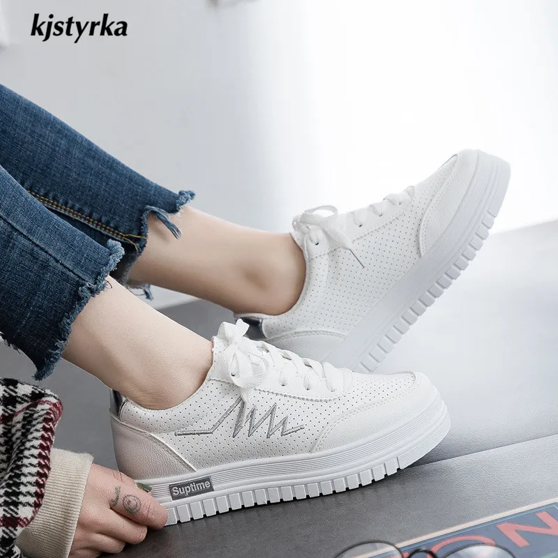 

Kjstyrka 2019 fashion women platform Sneakers walking footwears lace-up Leisure ladies white shoes student tenis feminino