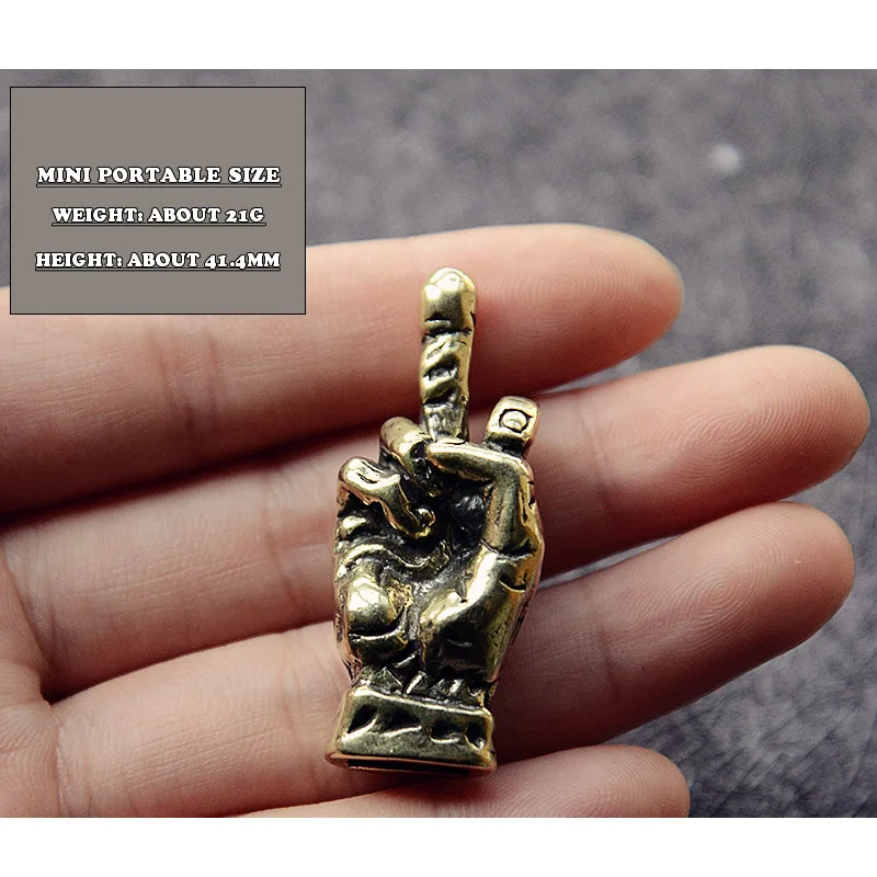 Mini manos de latón dedo arriba estatua portátil estilo Punk decoración ornamento escultura hogar Oficina escritorio ornamento divertido juguete regalo Mini manos de latón dedo arriba estatua portátil estilo Punk decoración ornamento escultura hogar Oficina escritorio ornamento divertido juguete regalo