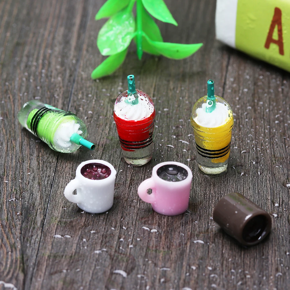 

2Pcs/Set Kitchen Room Food Drink Cup For doll DIY Miniature Dollhouse Coffee Cup Mini Dollhouse Accessories Kids Play House Toy