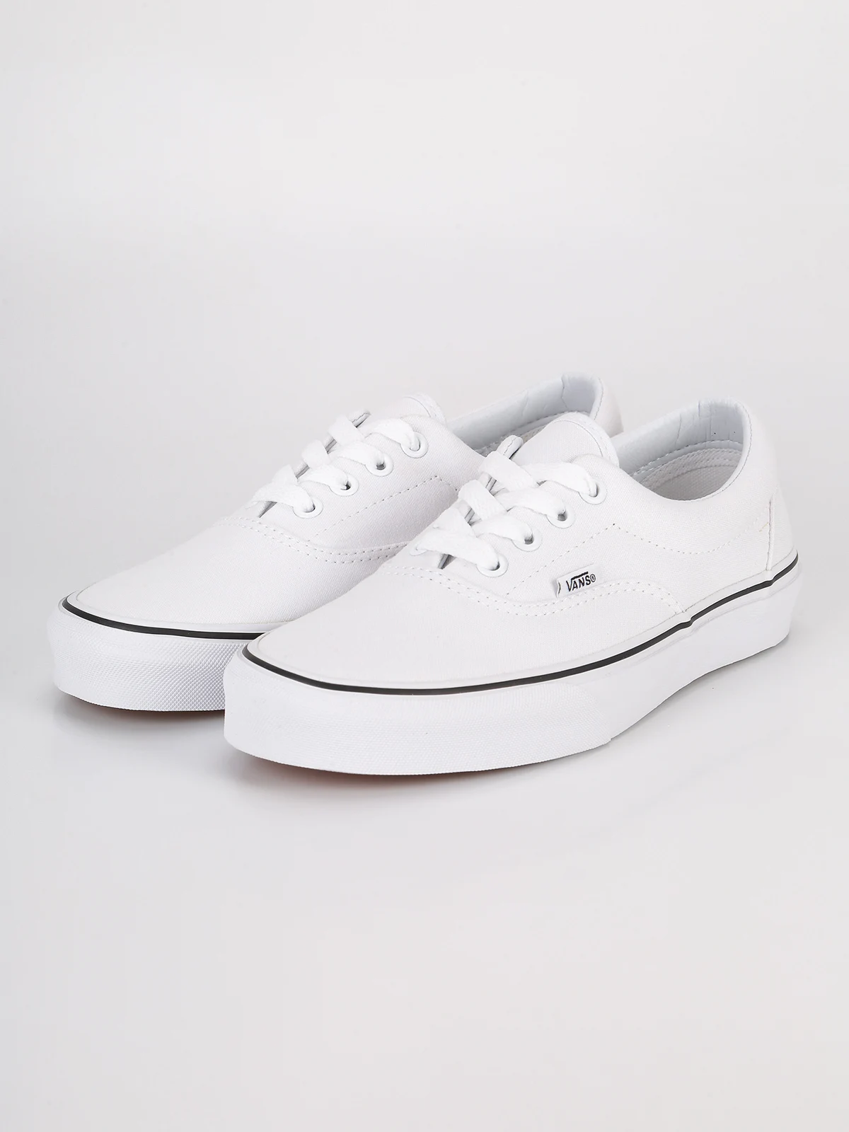 عربات كان رياضية تزلج الأحذية الدانتيل يصل