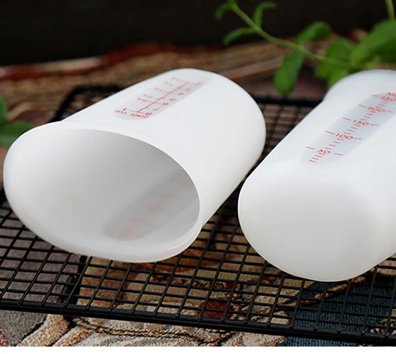 Flexible Chocolate Butter Flour Measuring Cups Kitchen Beaker Baking Bowl Tools