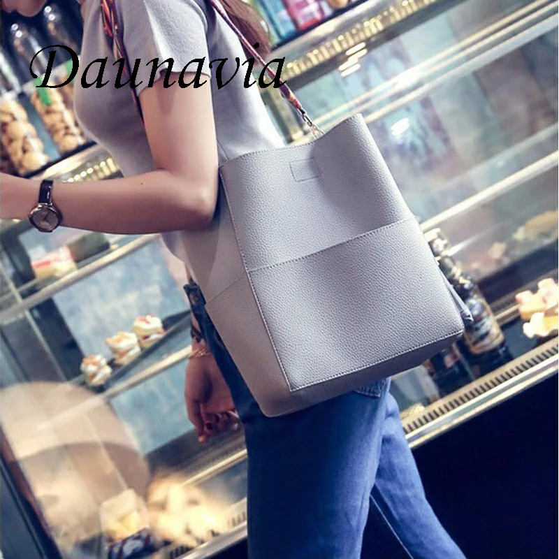 

DAUNAVIA Brand Luxury Designer women bags Women Leather Handbags with Strap Shoulder bag Handbag Large Capacity Crossbody bag
