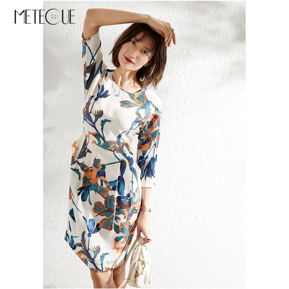 

30 Mommie Silk Foral Dress 2019 Spring Summer Fashion Seventh Sleeve Midi Dress with Split on the Back 2019 Spring Summer