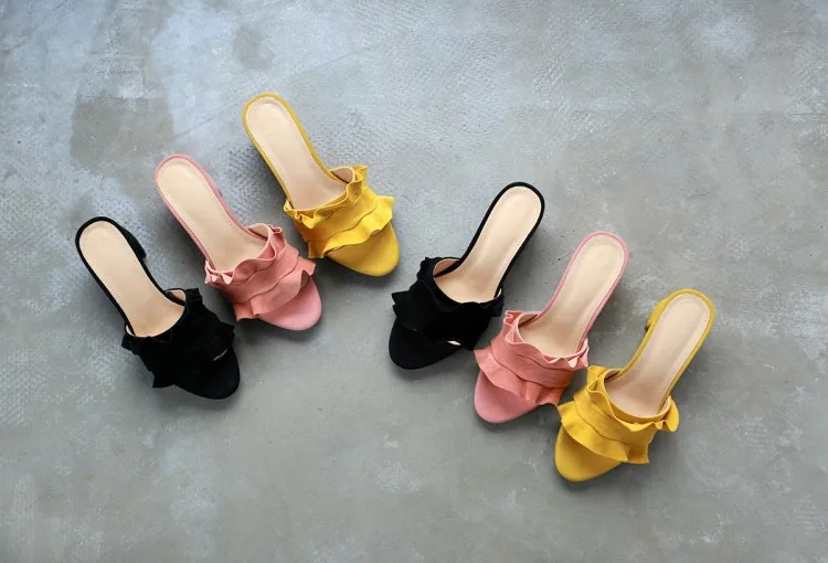 WOMEN SLIPPER 17