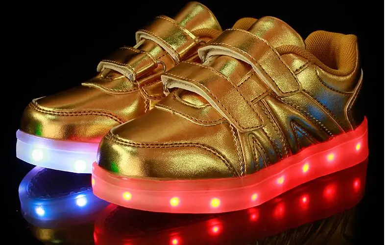 25-36 Размеры/зарядка через USB корзина ВОДИТЬ детей Обувь с Light Up Kids Повседневное Обувь для мальчиков и Обувь для девочек световой Спортивная обувь светящиеся обуви Enfant