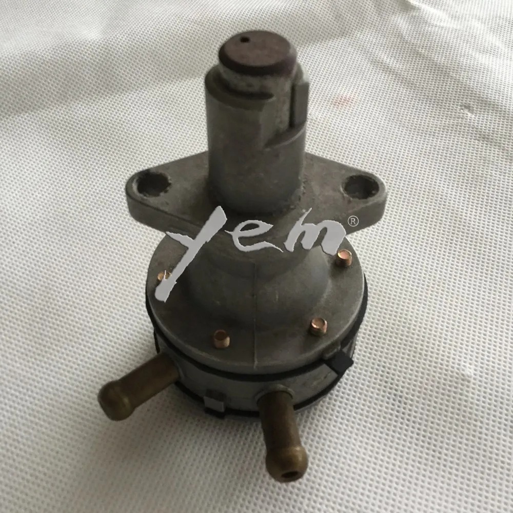 Kubota Engine V1702 Fuel Pump 15263-52030