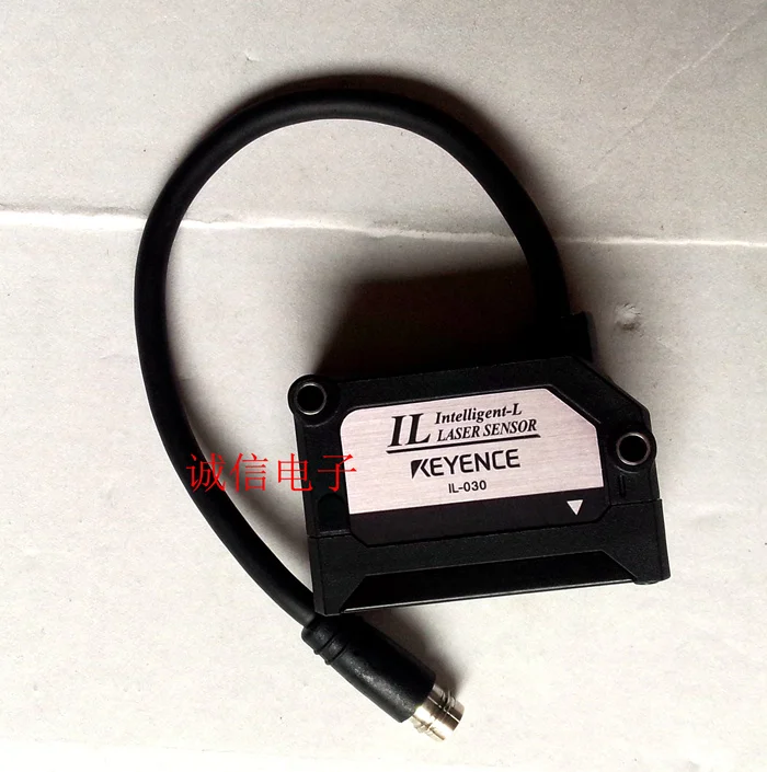 

Free shipping Disassemble Laser displacement sensor IL030