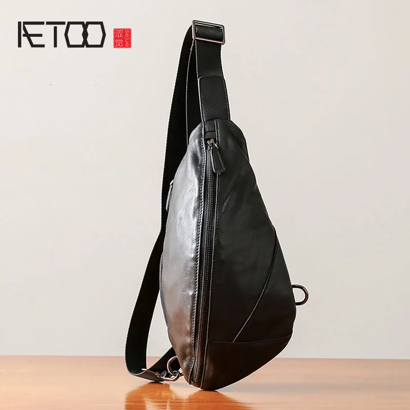 

AETOO Chest bag men's leather casual men's shoulder Messenger bag Korean version of the tide fashion pockets leather small backp