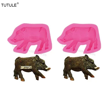

Gadgets- Boar biscuit cookie gingerbread mold-Cute pig silicone soap mold cake biscuit chocolate jelly pudding mold