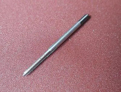 1 шт. HSS Right Hand Нажмите 6#-32UNC краны threading 6-32UNC коснитесь