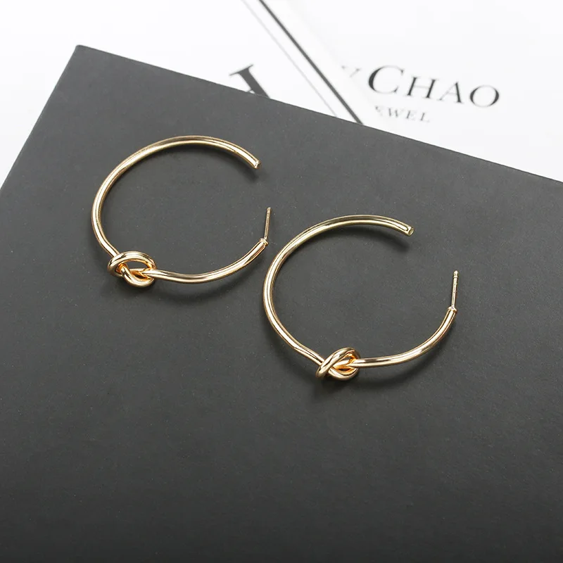 

Hippie Punk Simple Tie Knot Hoop Earrings for Women Diameter Size 4cm Half Round Big Pendientes Fashion Street Jewelry