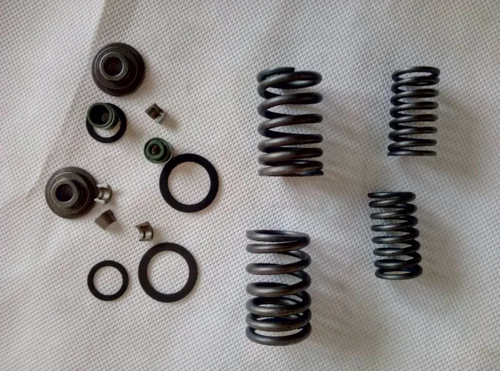 CG125 motorcycle engine intake and exhaust valve springsin Engines from Automobiles