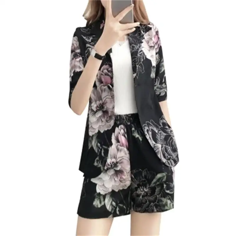

Women's Fashion suit Summer New high-end retro printing suit suit female fashion jacket + shorts two sets women
