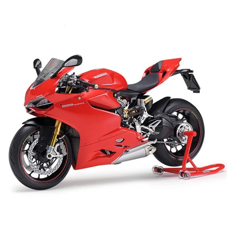 Сборка модели мотоцикла Tamiya 14068 Ducati 916 1/12