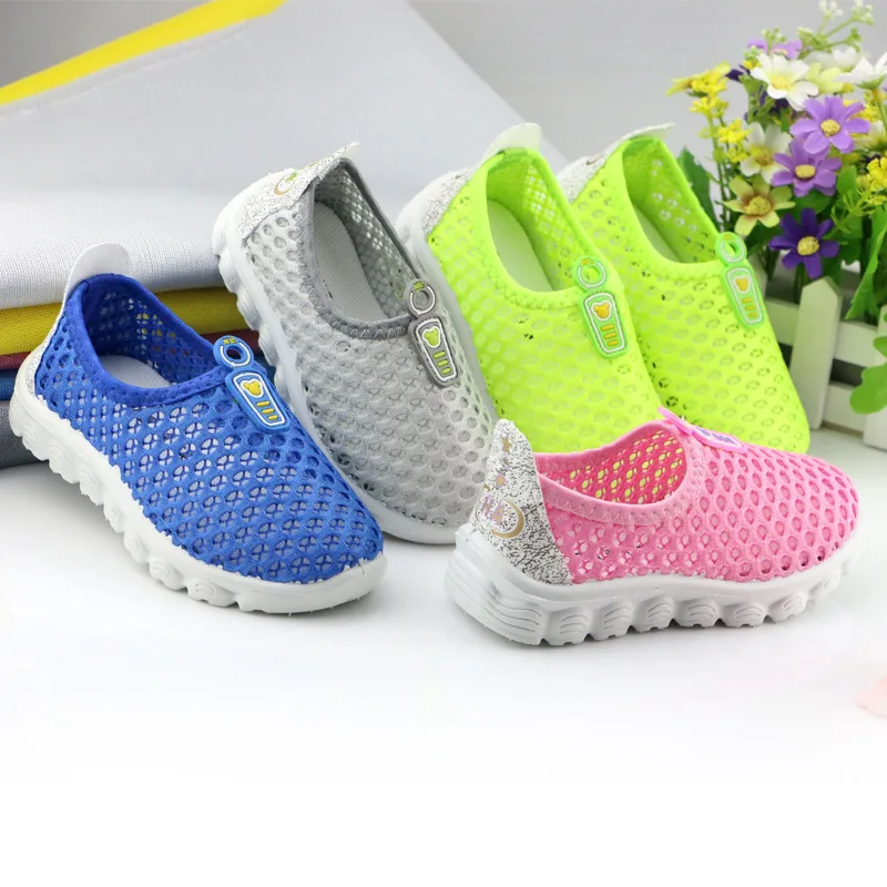 summer walking sneakers