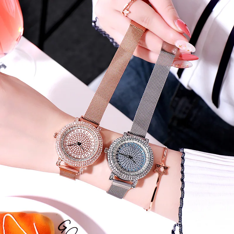 

2019 New 360 Degree Rotation Luxury Diamond Women Watches Magnet Starry Sky Watch Top Brand Fashion Quartz Watch Gift for Female