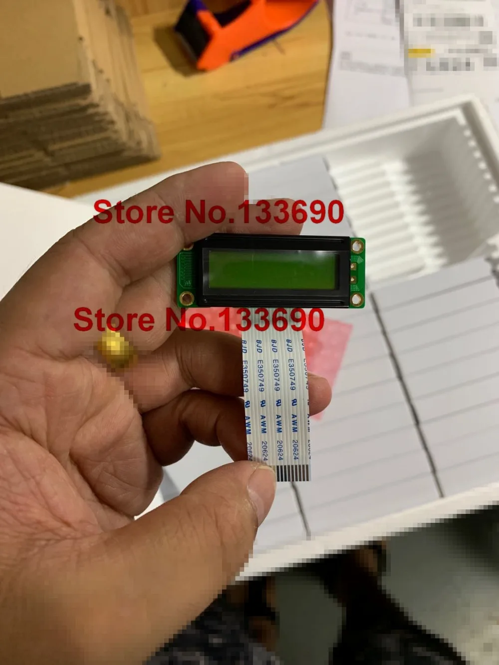 

1pcs mini small lcd display 1602 16*2 TM162X MDLS16263 MDLS16263-LV 16Pin interface DC bias current source LCR screen