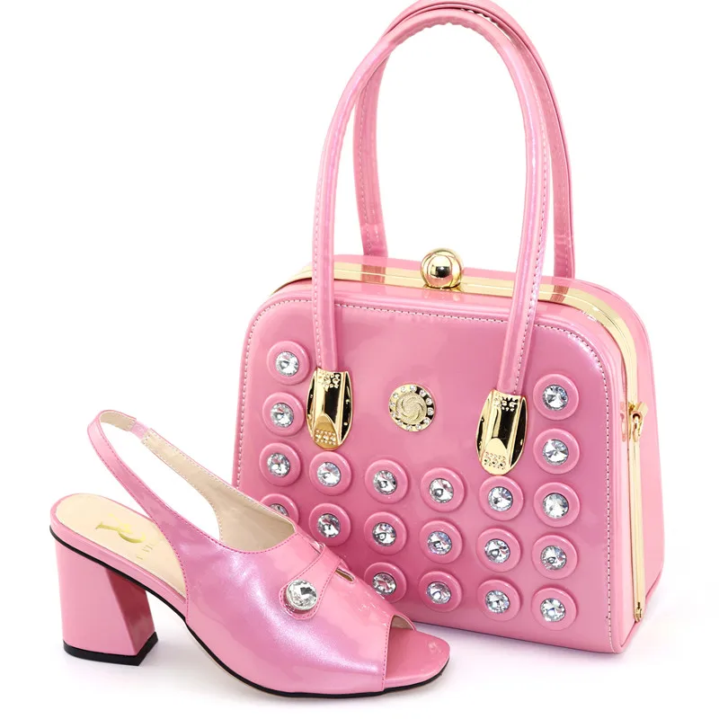

2019 Nigerian Women Shoes and bag set In Party Wedding shoes matching with bag set in high quality