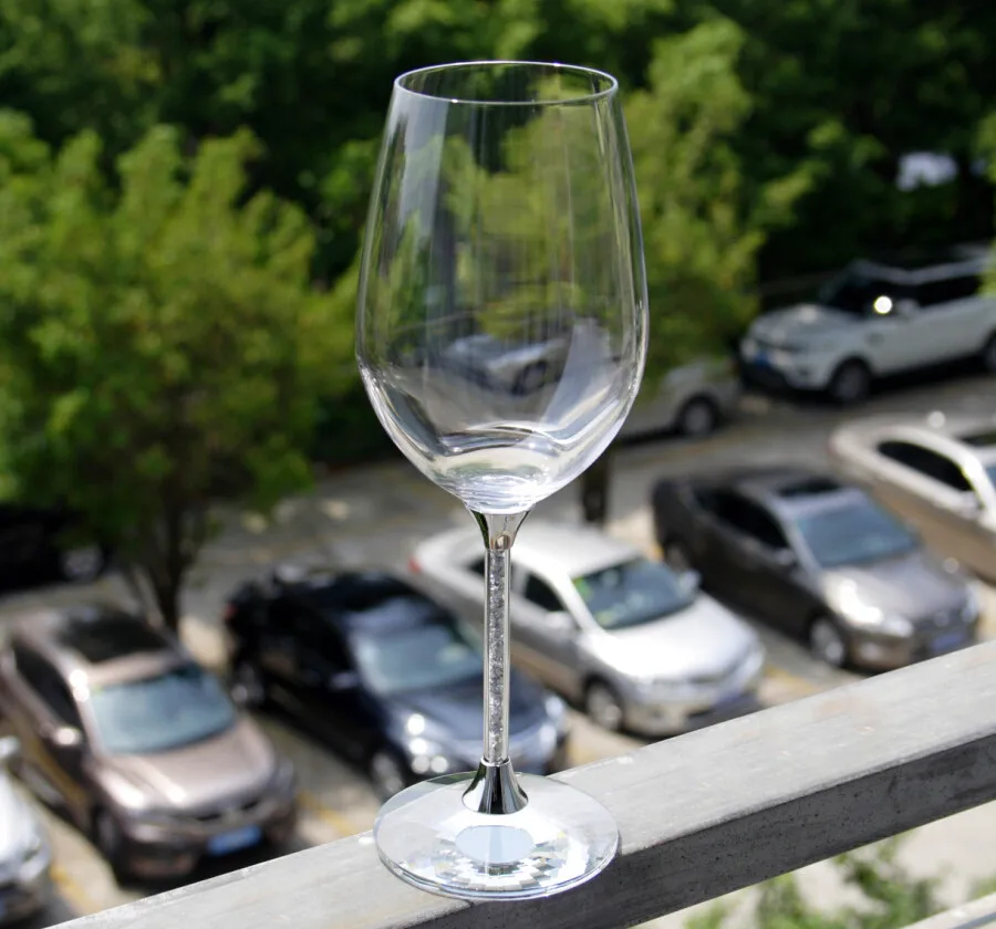 

lead free crystal wedding drinking glasses set of 2 with silver foil in the stem